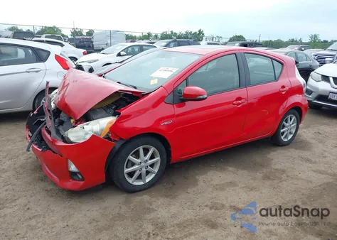 2013 Toyota Prius C Four from USA, damaged, VIN JTDKDTB32D1044121